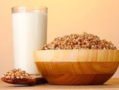 Virdeeler an Nodeeler vun der Buckwheat Diät